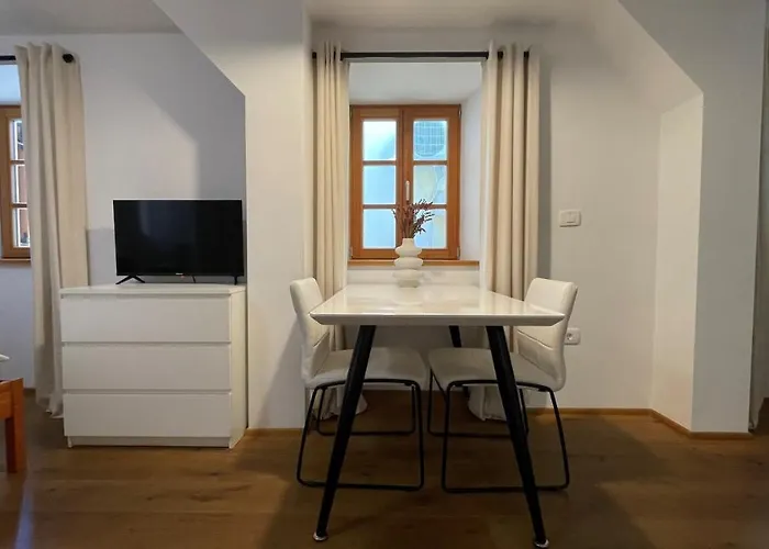 Fonda House * Πιράν